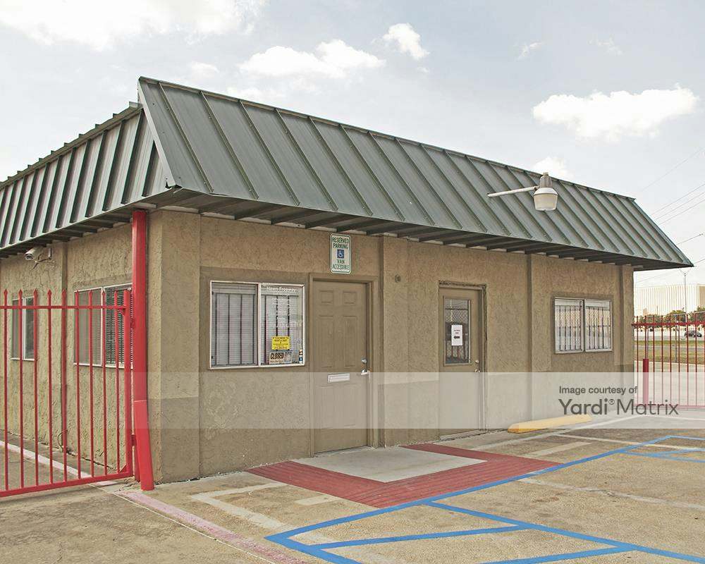 Tellus Self Storage 7979 C F Hawn Fwy, Dallas RENTCafé